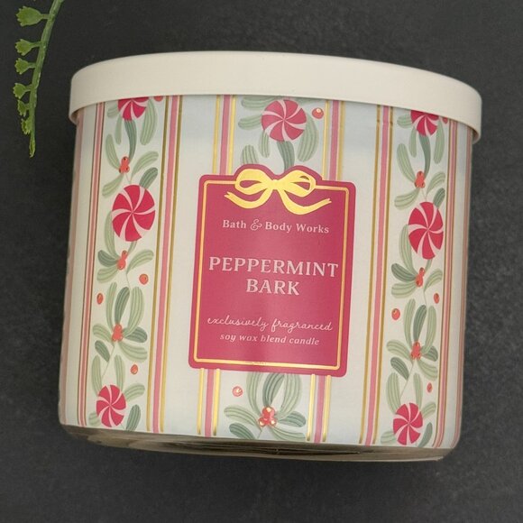 BBW Peppermint Bark Bath & Body Works 3 Wick Candle - Picture 5 of 10
